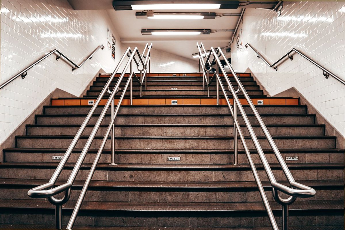 Stair Handrails - Eizen Steel Fabrication UAE